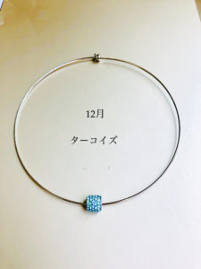 スワロフスキー・クリスタルのチョーカー・ペンダント