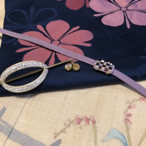 スワロフスキーの帯留め、かんざし