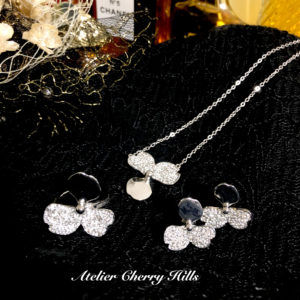 スワロフスキーのアクセサリー