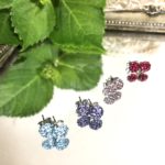 No. 34.   スワロフスキーの小さなお花ピアスです