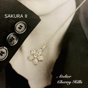 スワロフスキーのネックレス